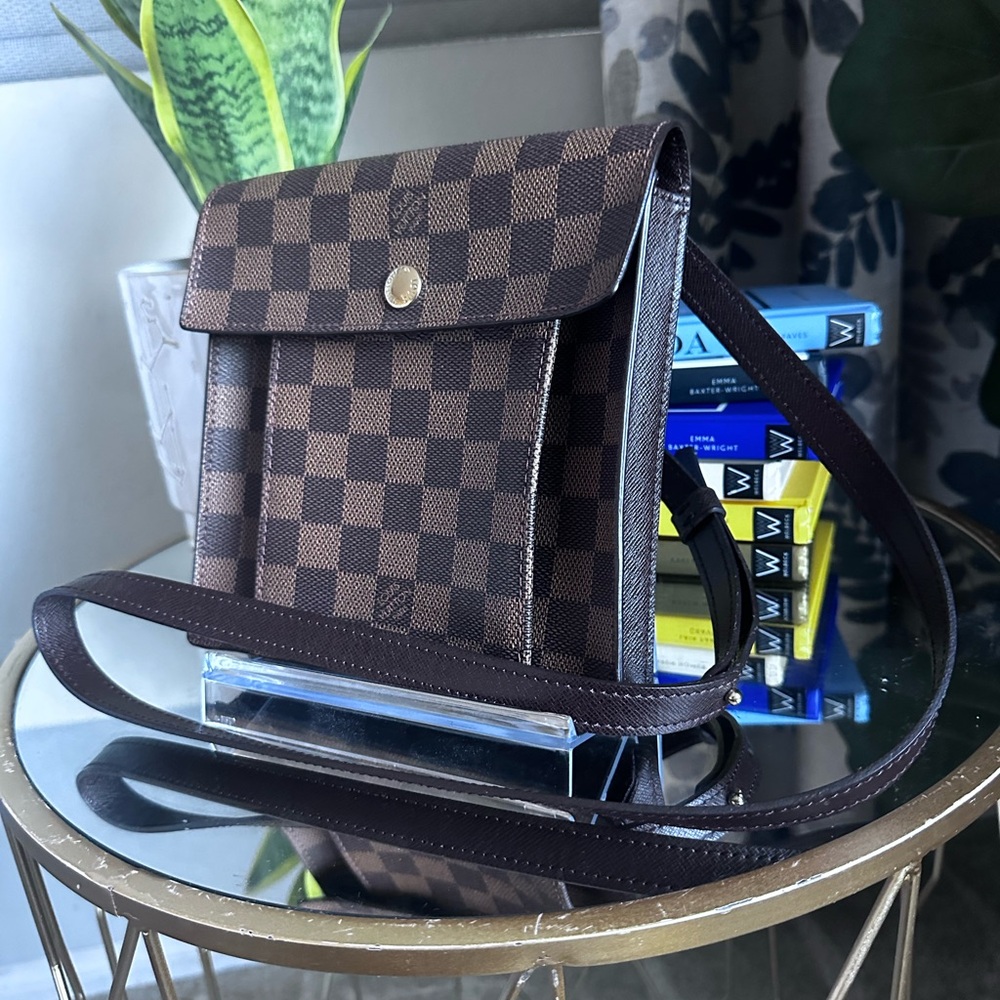 Louis Vuittom Damier Ebene Pamlico Crossbody - Picture 2 of 8